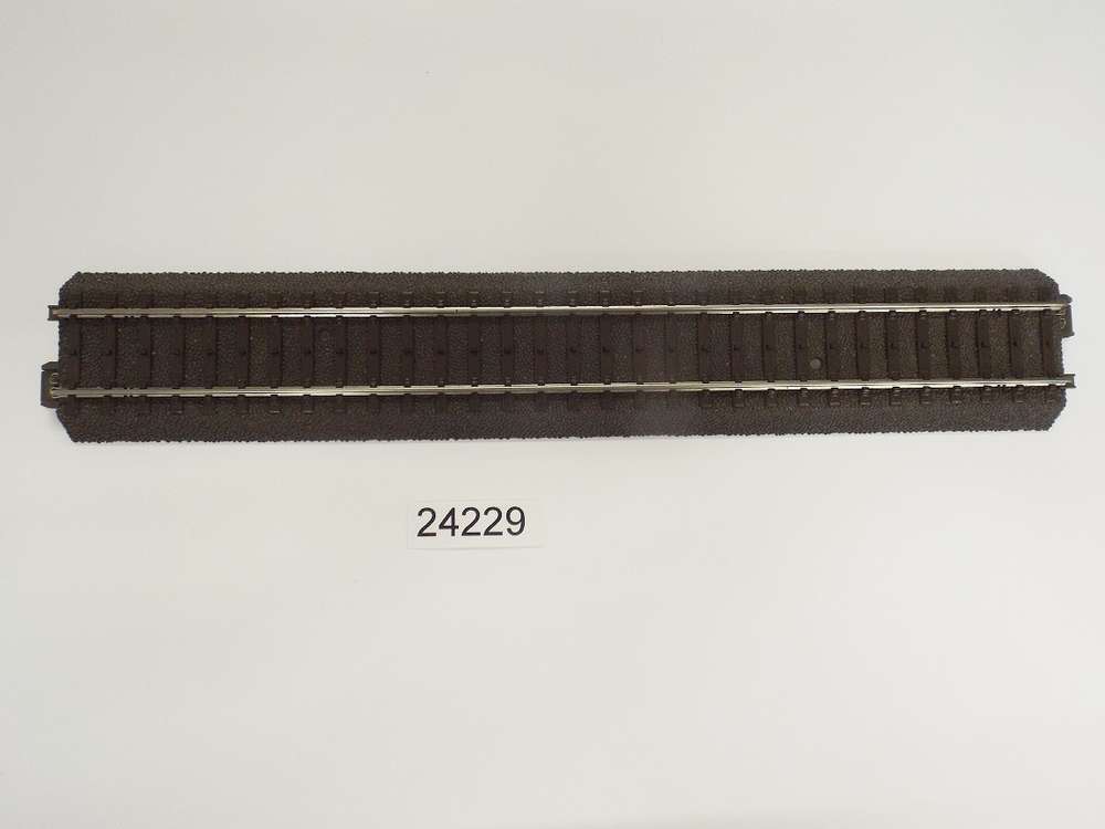 1 Stück Märklin 24229 C-Gleis Gerade 229,3 mm Spur H0 