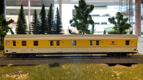 Märklin 4279 Schnellzug-Bahnpostwagen Deutsche Bundespost gelb / weiß