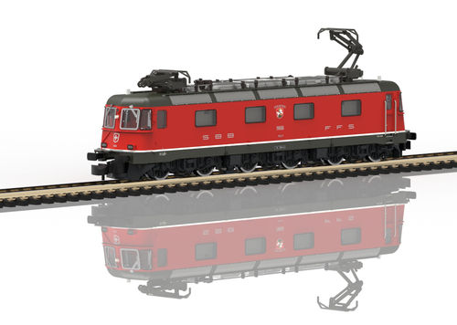 Märklin  Spur Z Lokomotive 88240 Re 6/6 11666 analog E-Lok mit Licht