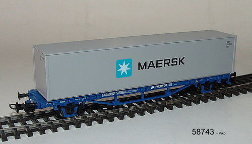 Piko 58743- Containertrwagwagen- "Maersk" mit 40ft Container, PKP Cargo, Ep. VI