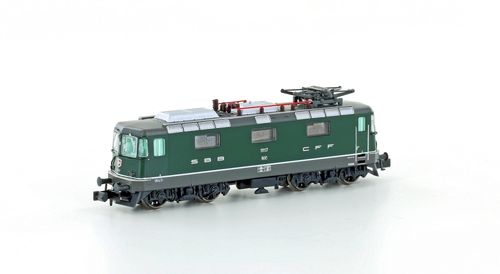 H3024 - Hobbytrain- E-Lok Re 4/4 II SBB grün m. Halogenscheinwerfer, Ep.V