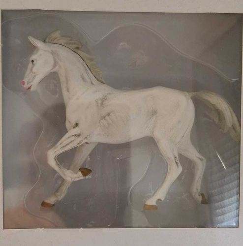 Preiser 47022 Maßstab 1:25 Figuren "Pferd trabend", handbemalt, Weiß